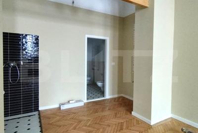 Apartament de vanzare, cu 3 camere, 100 mp, zona centrala - 6