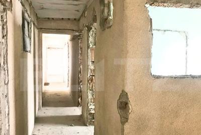 Spațiu comercial, de 549 mp, în Central - 6