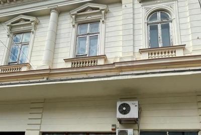 Casă individuală cu 30 camere cu Teren 687 Mp în P-ța Universității - 2