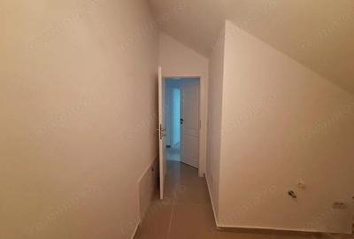 Apartament cu 3 camere decomandat în Chișoda - 1