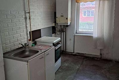 Apartament cu 2 camere semidecomandat în Micro 16 - 8