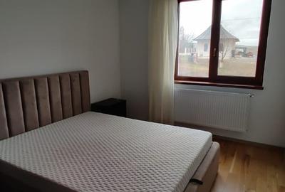 Inchiriez ap 2 camere, decomandat + 1 loc parcare in Cartier Tei - Piatra Neamt - 4