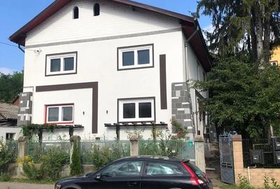 Casă cu Teren 300 Mp în Central - 14