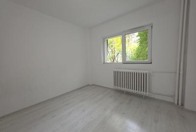 Apartament 2 camere Teiul Doamnei recent renovat - 10