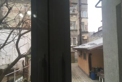 Casă individuală cu 3 camere cu Canalizare în Calea Călărașilor - 6