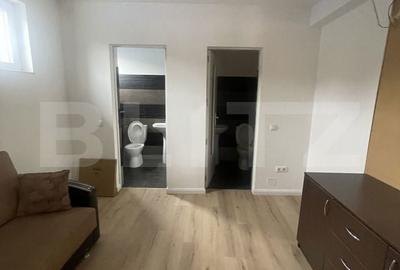 Spațiu comercial, de 110 mp, în Central - 6