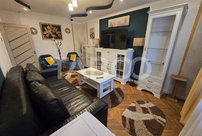 Apartament decomandat 3 camere balcon pivnita lift Vasile Aaron Sibiu - 2