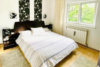 Apartament 4 camere, etaj intermediar, zona Hurmuzachi, Radauti