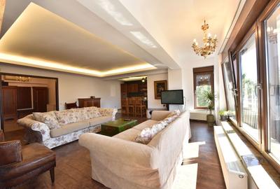 Apartament cu 3 camere decomandat în Romană - 12