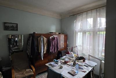 Casă cu 4 camere în Central - 3