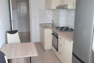 Garsonieră decomandată în Nicolina - 8