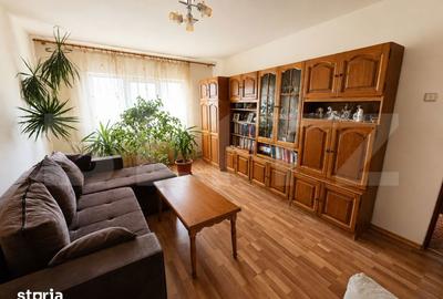 Apartament cu 3 camere decomandat în Micro 12 - 3