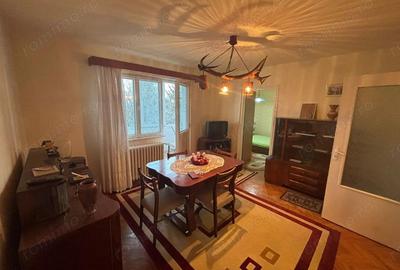 Apartament cu 3 camere semidecomandat în Dâmbu Pietros - 8