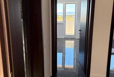 Apartament cu 2 camere decomandat în Sânpetru - 2