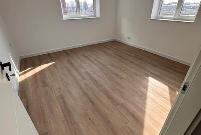Apartament cu 3 camere semidecomandat în Vest - 13
