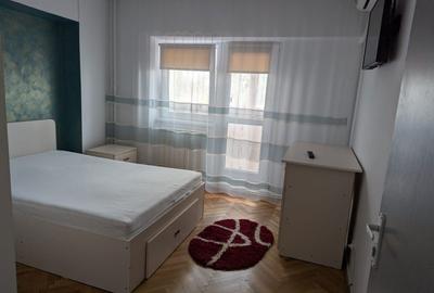 Apartament cu 3 camere decomandat în Cug - 3