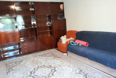 Tei, Maica Domnului, OMV, semistradal, bloc mixt, 1988 - 3