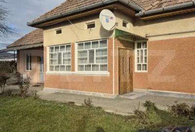 Casă cu 3 camere cu Teren 1400 Mp în Nazna - 2