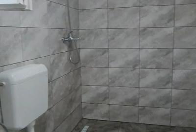 Casă cu 2 camere cu Teren 900 Mp în Central - 6