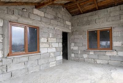 Casă cu Teren 1487 Mp în Tătăranu - 1