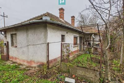 Casă individuală cu 6 camere cu Teren 1234 Mp în Diosig - 2