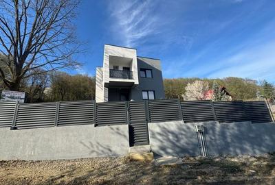Casă cu 4 camere în Central - 7