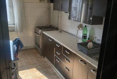 Apartament cu 3 camere decomandat în Ștefan cel Mare - 1