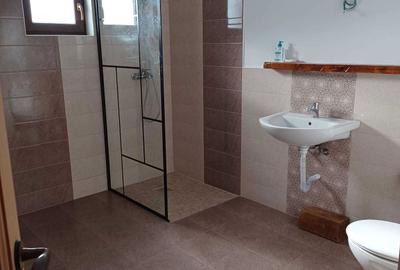 Casă cu 4 camere în Răscruci - 2