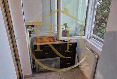 Apartament cu 3 camere decomandat în Girocului - 2