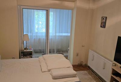 Apartament cu 3 camere decomandat în Central - 1