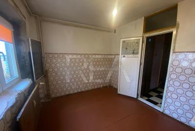 Apartament cu 2 camere semidecomandat în Rahova