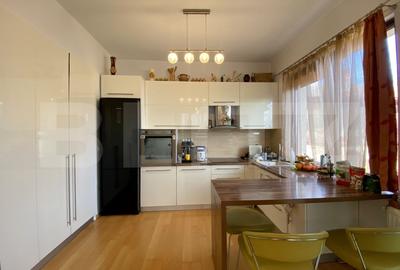 Casa individuala la cheie: 5 camere, 165 mp utili, 600 mp teren,  zona Oasului - 12