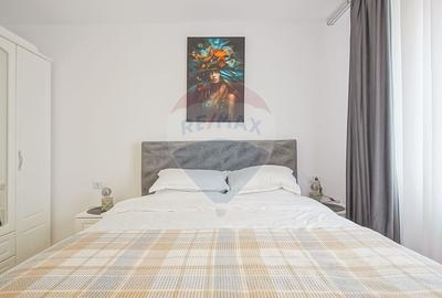 Apartament cu 2 camere decomandat, mobilat în Tractorul - 10
