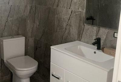 Casă cu 4 camere cu Teren 340 Mp în Malu Mare - 3