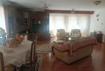 Casă cu 5 camere în Central - 15