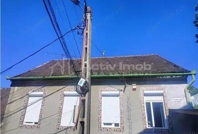 Casă cu Teren 260 Mp în Muncitoresc