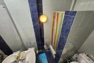 Ultracentral. Vedere la catedrala. Etaj intermediar. Modificat in 3 camere. - 1