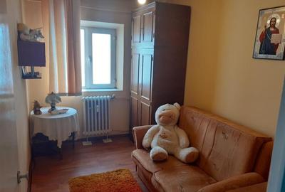 Vanzare apartament 3 camere zona 9 Mai-Domnisori - 3