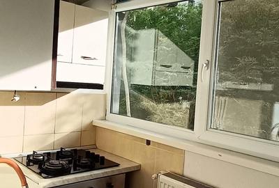 Apartament cu 3 camere decomandat în Apărătorii Patriei - 10