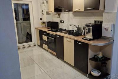 Apartament cu 4 camere decomandat în Huedin - 9