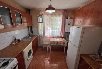 Apartament 3 camere - Micro 16 Str. Sanatatii - 7