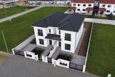 Duplex cu 4 camere cu Canalizare în Moșnița Nouă - 5