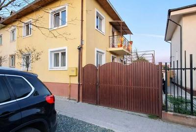Casă cu 4 camere cu Teren 225 Mp în Ghiroda - 1