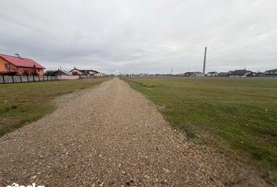 Teren de 300 mp, în Central - 2