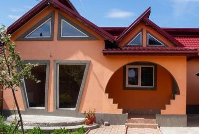 Casă cu 4 camere cu Teren 1040 Mp în Central - 7