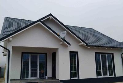 Casă cu 2 camere cu Teren 450 Mp în Hemeiuș - 3