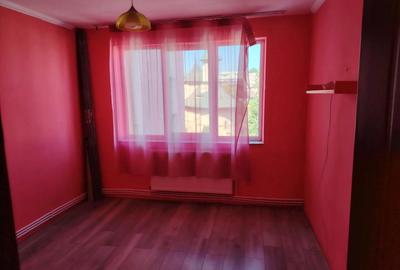 Apartament cu 2 camere decomandat în Central - 3
