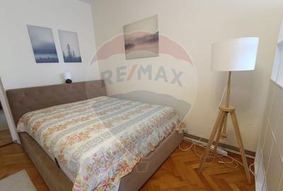 Apartament de inchiriat la 1 minut de Piata Mare - 2