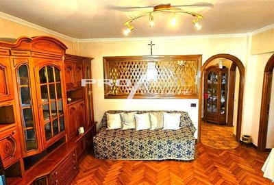 Apartament cu 3 camere decomandat, mobilat în Tomis Nord