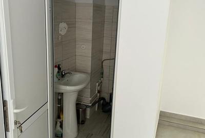 Spațiu comercial, de 60 mp, în Central - 5